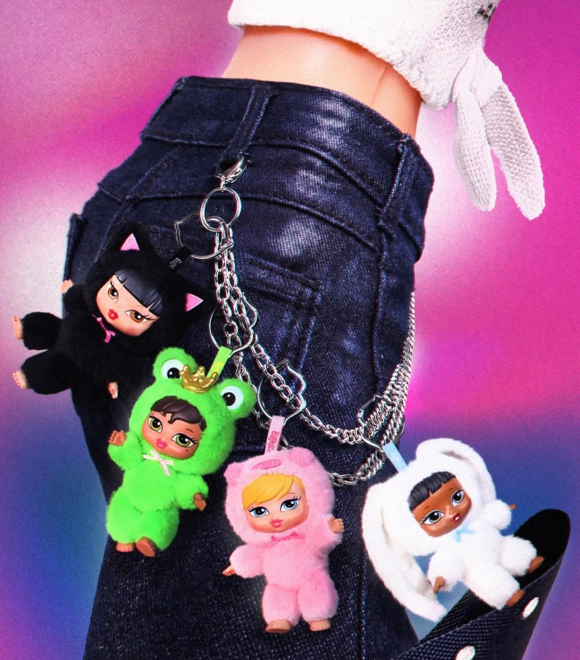 Bratzies – Blind Box Collectible Plush Charm