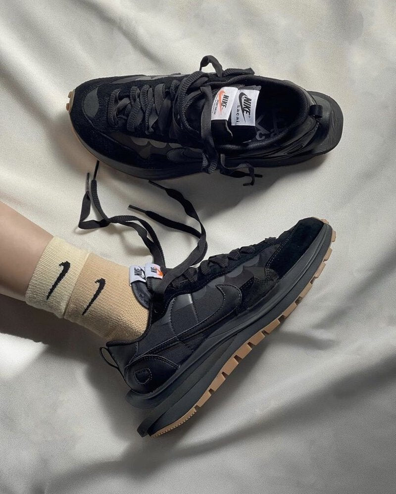 Nike Vaporwaffle x Sacai Black Gum