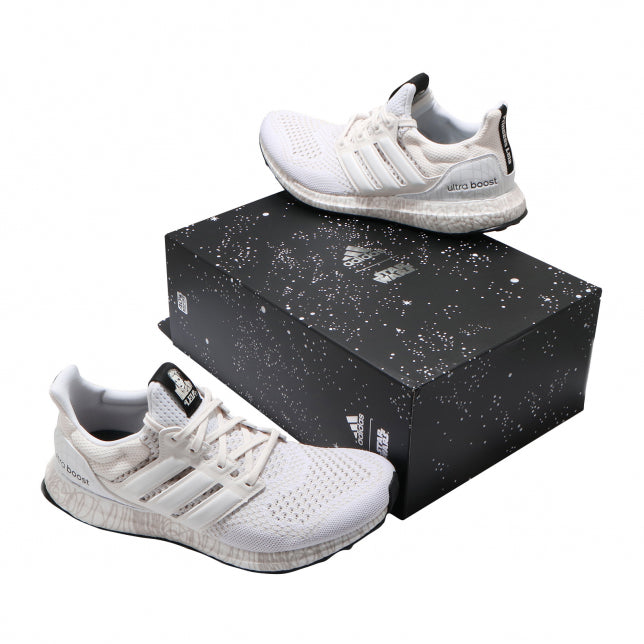 adidas Ultra Boost DNA Star Wars Princess Leia